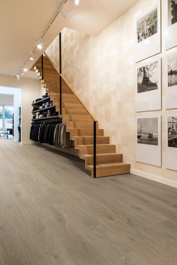 Coretec The Essentials Boston Oak 78 Plank XL Click (2)