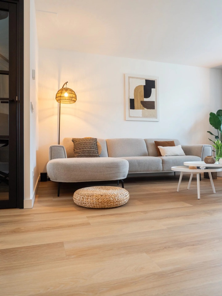 Lifestyle Interior Walk On Me 20606 Plank XL Dryback (3)